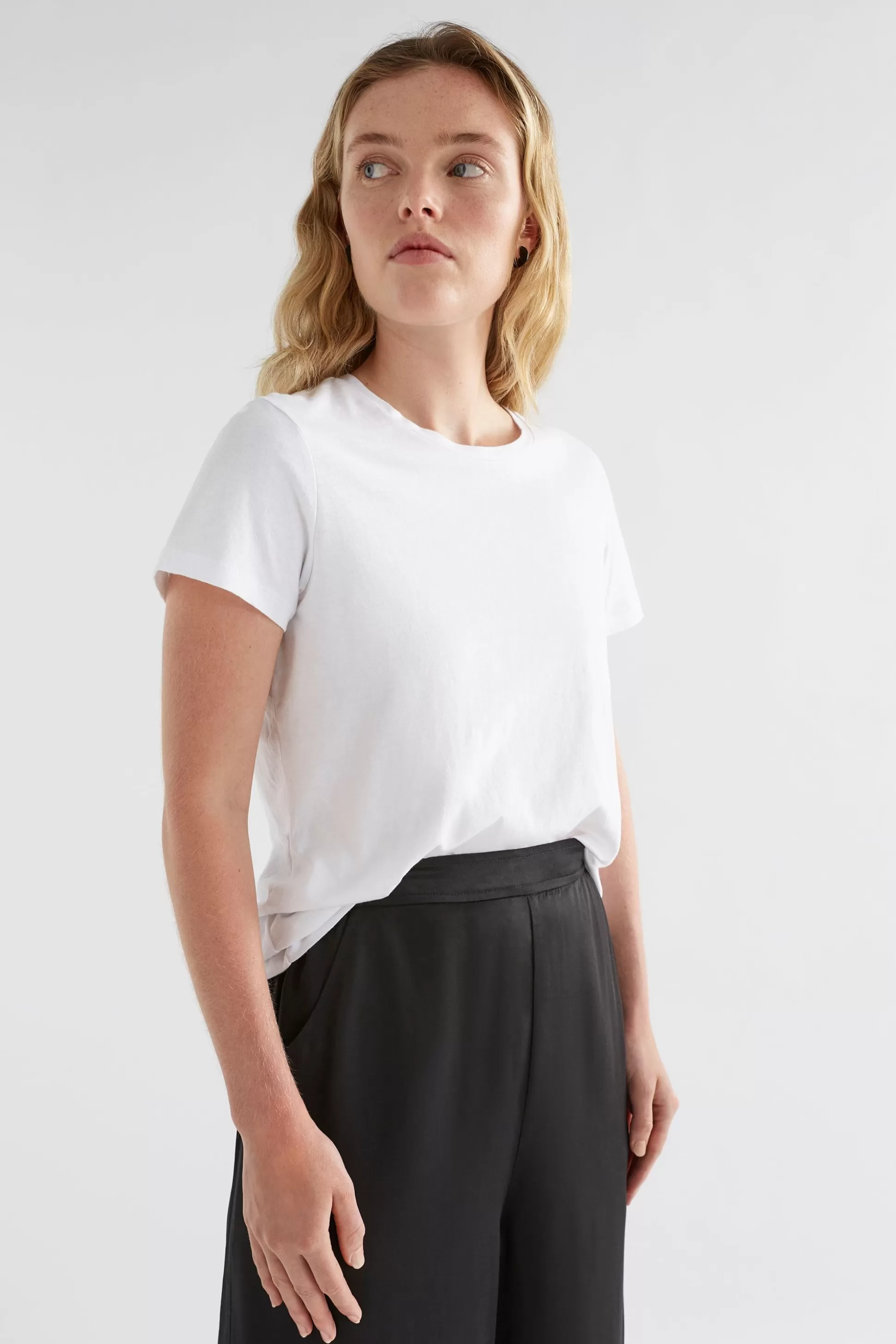 ELK Henning Organic Tee-Women Tops & Shirts